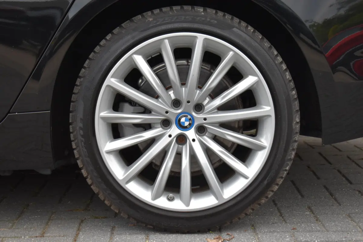 530e iPerformance ECC LMV NAVI LED