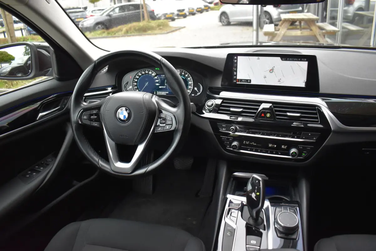 530e iPerformance ECC LMV NAVI LED