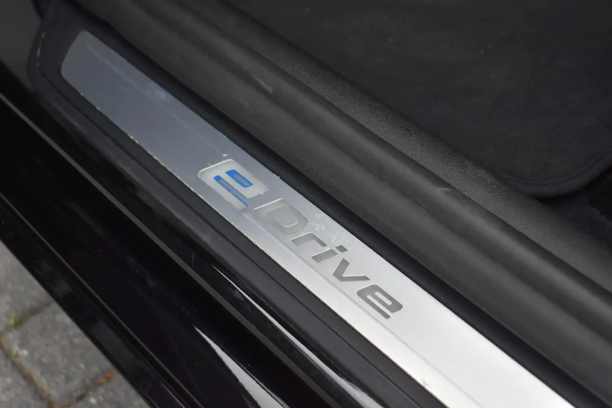 530e iPerformance ECC LMV NAVI LED