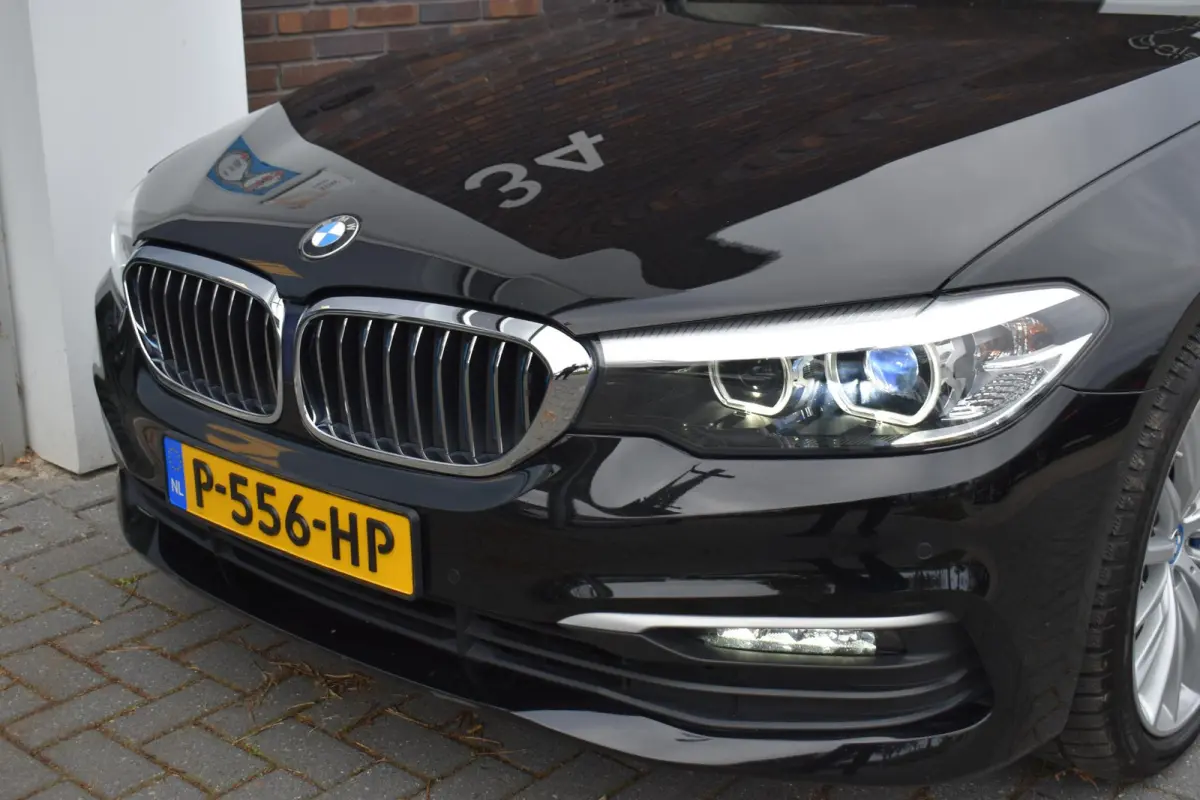 530e iPerformance ECC LMV NAVI LED