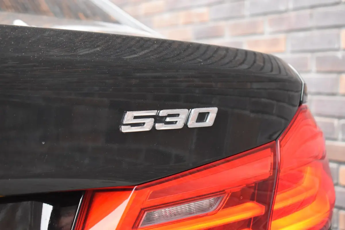 530e iPerformance ECC LMV NAVI LED