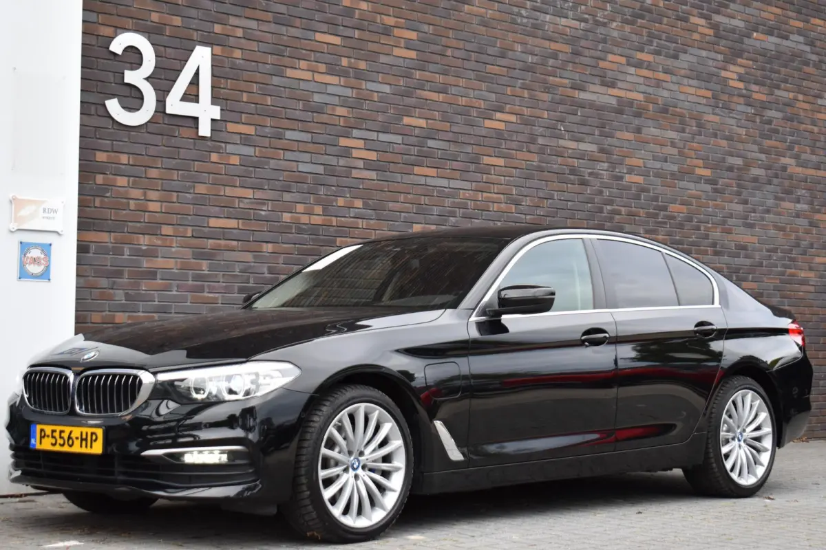 530e iPerformance ECC LMV NAVI LED