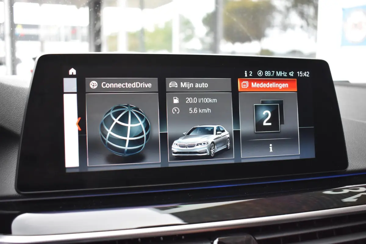 530e iPerformance ECC LMV NAVI LED