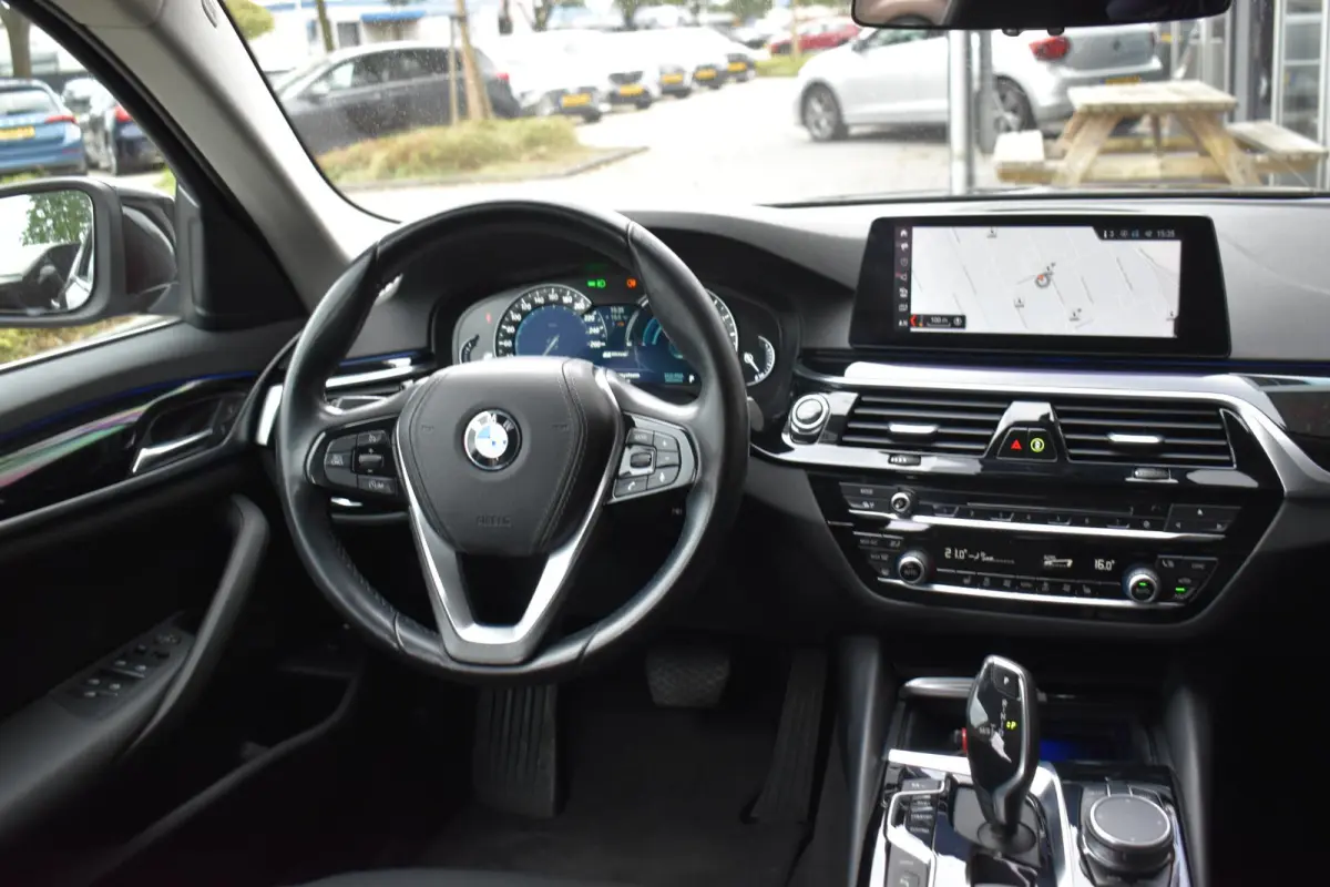 530e iPerformance ECC LMV NAVI LED