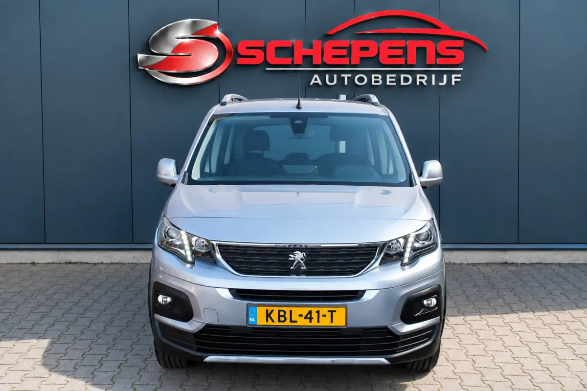 1.2 Puretech Allure | Automaat | Clima | Carplay/Android