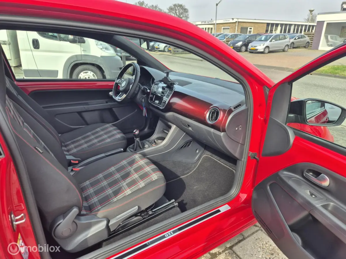 Up! 1.0 TSI GTI, Beats, Stoelverwarming, Cruise