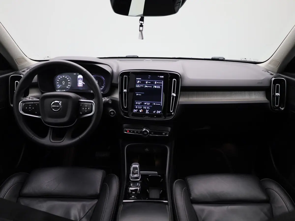1.5 T4 Inscription | Automaat | Panoramadak | Apple Carplay / Android Auto | Virtual Cockpit | Stoel- Stuurverwarming | Elektrische Achterklep | Achteruitrijcamera | Navigatie | Climate Cont