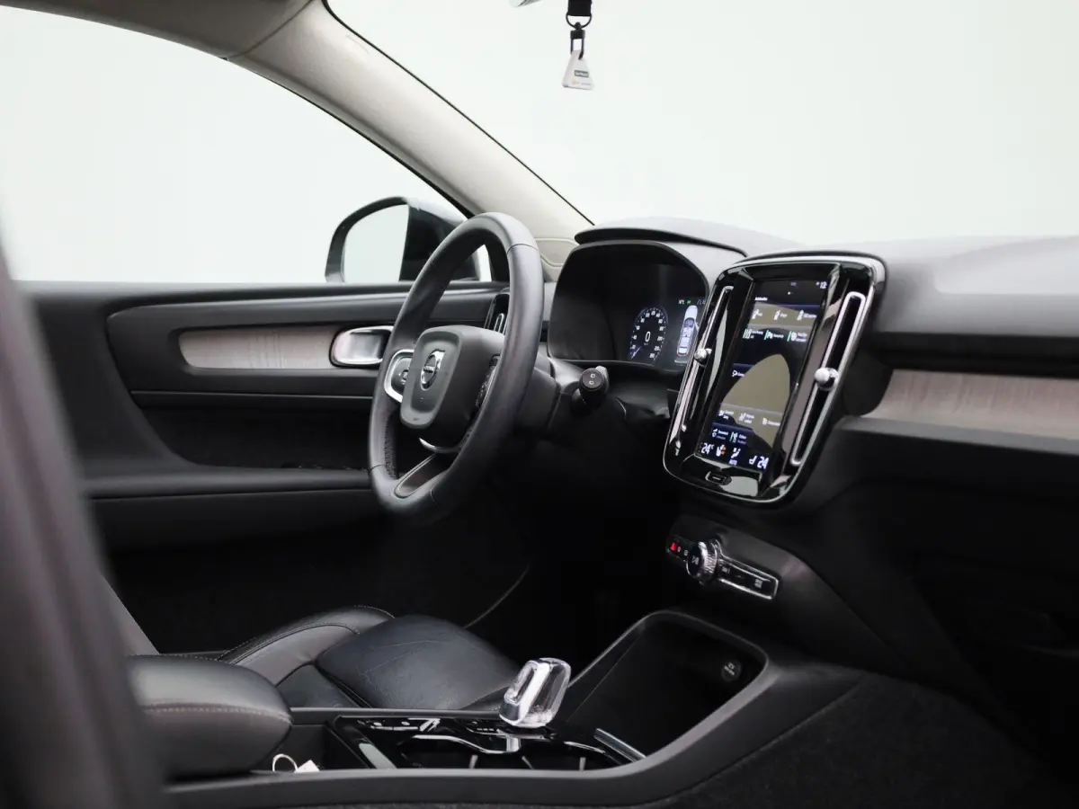 1.5 T4 Inscription | Automaat | Panoramadak | Apple Carplay / Android Auto | Virtual Cockpit | Stoel- Stuurverwarming | Elektrische Achterklep | Achteruitrijcamera | Navigatie | Climate Cont