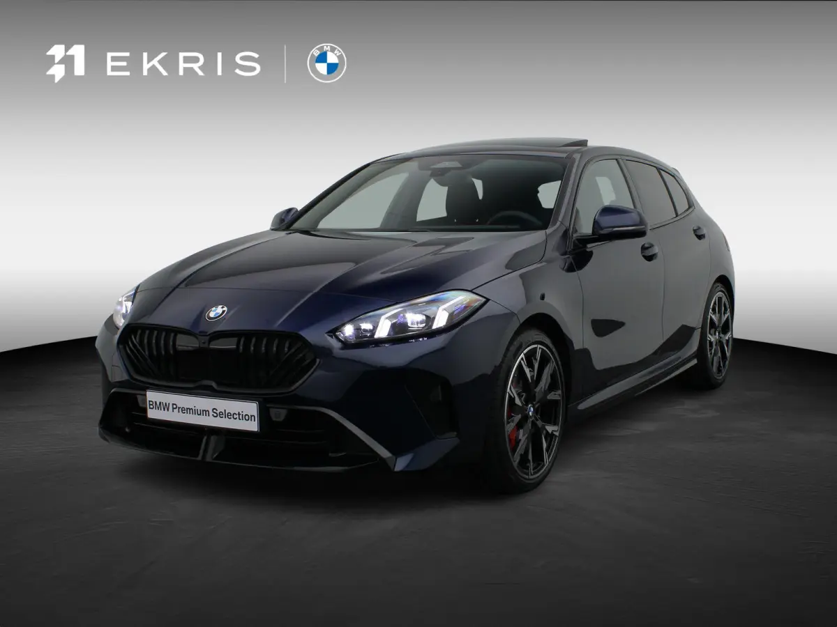 120 M Sportpakket Pro | Premium Pack | Stuurwielrand Verwarmd | Panoramadak | Elektrisch Verstelbare Sportstoelen | Driving Assistant Plus | Harman Kardon | 19''