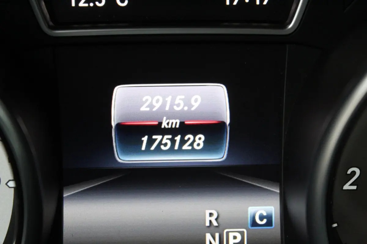 200 d Premium 136PK | Climate Control | Camera | NAVI | Half-leder