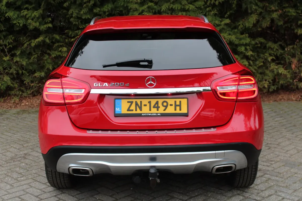 200 d Premium 136PK | Climate Control | Camera | NAVI | Half-leder