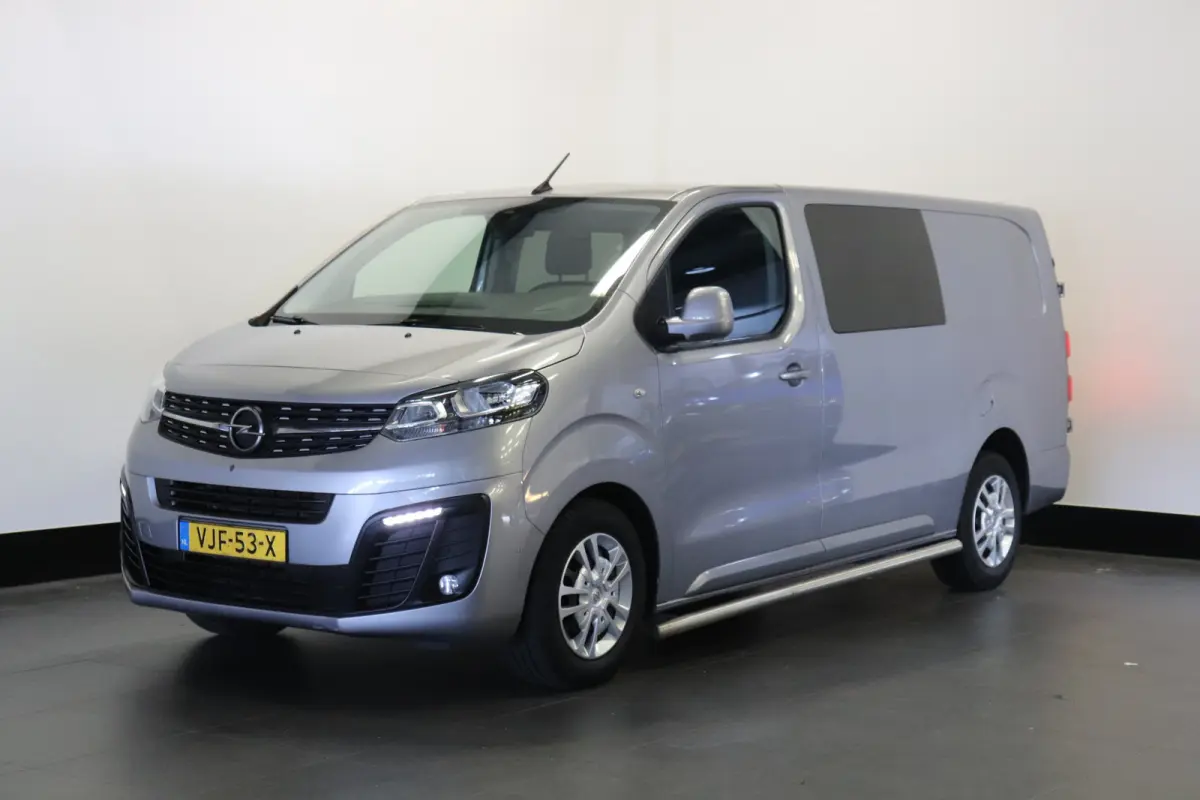 2.0 CDTI 122PK L3 Dubbele Cabine EURO 6 - Airco - Cruise - Camera - € 14.900,- Excl.