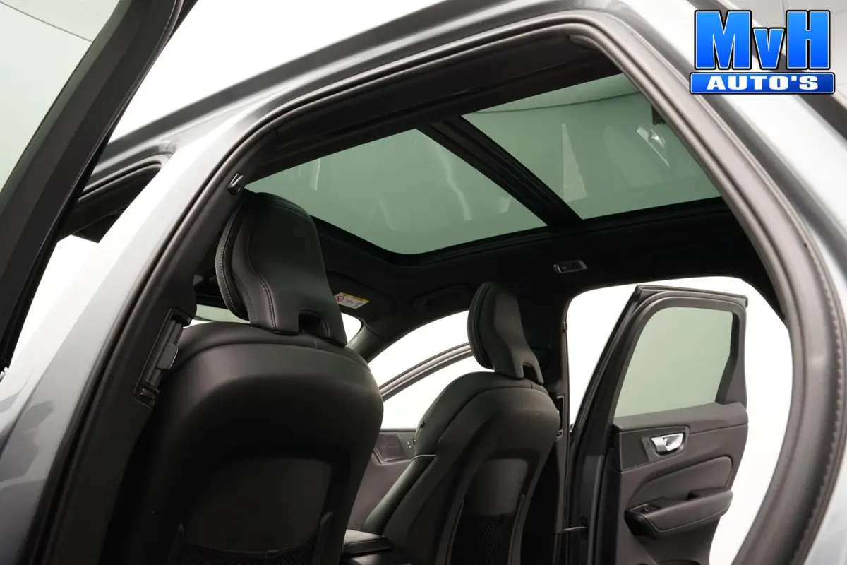 2.0 PHEV T6 AWD R-Design|PANO|H/K|TREKH|SOH93%