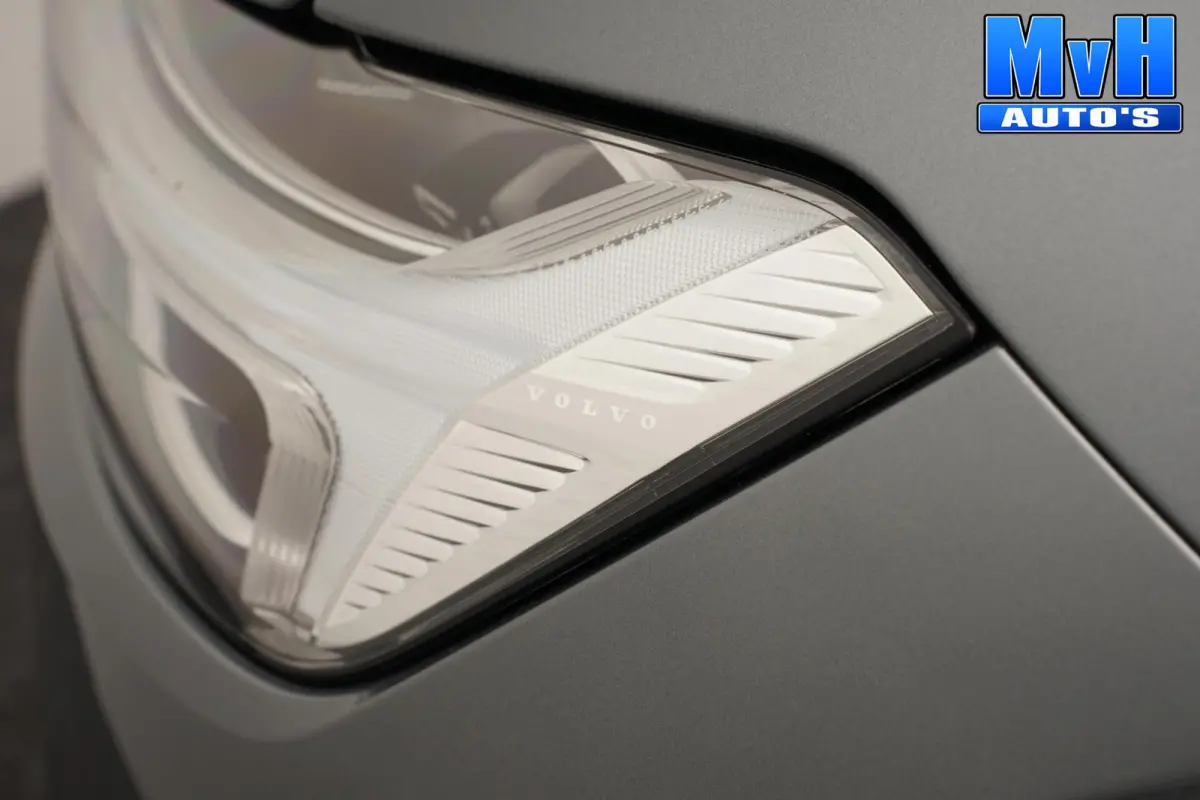 2.0 PHEV T6 AWD R-Design|PANO|H/K|TREKH|SOH93%