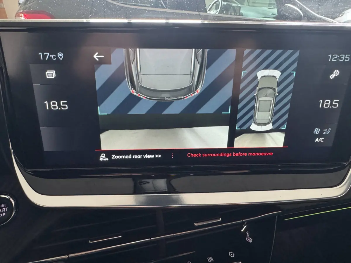 1.2 PureTech GT 131 PK NIEUWE DISTRIBUTIERIEM HALF LEDER 17"LM VELGEN CAMERA PDC CARPLAY/ANDROID AUTO