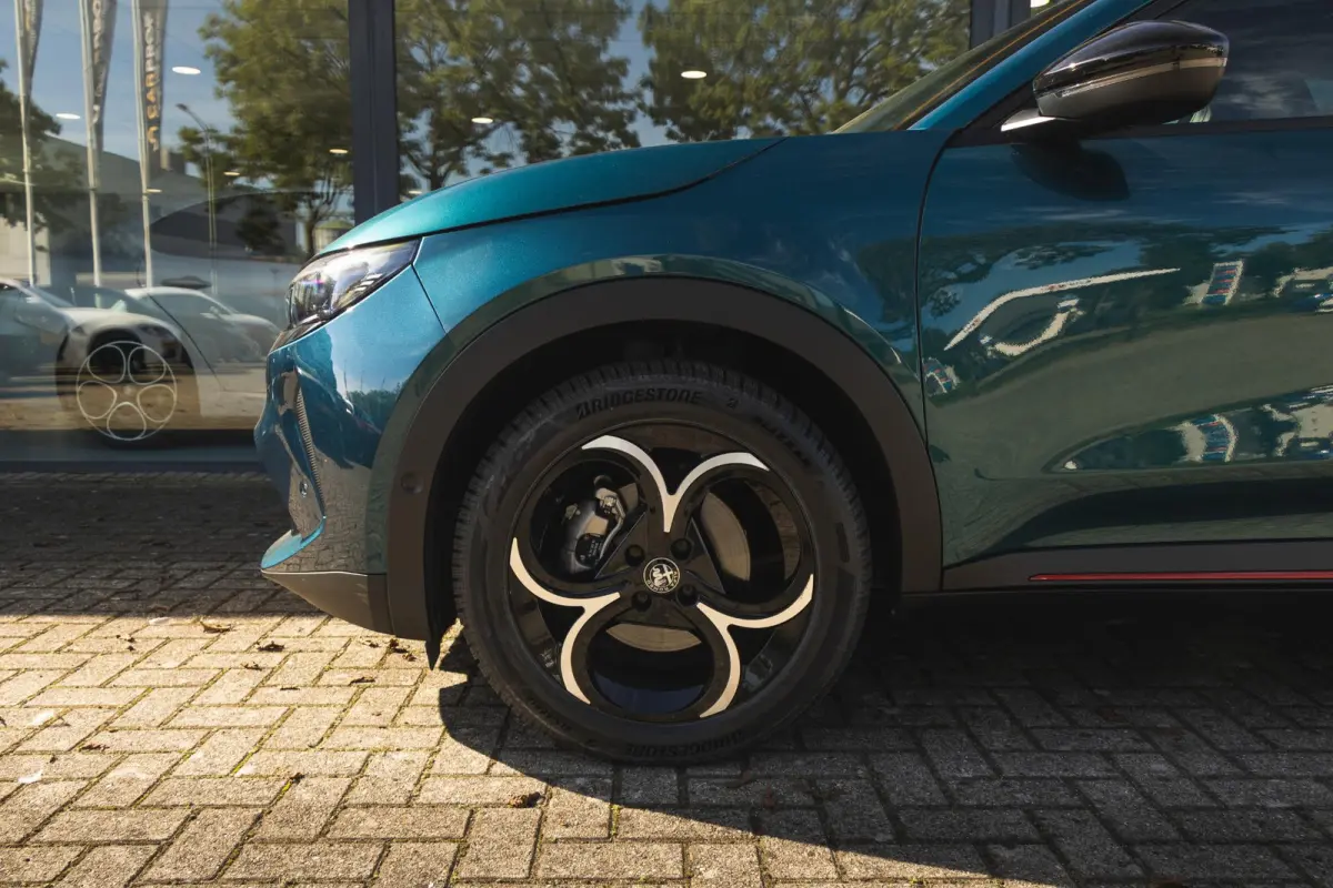 1.2 Turbo 145pk Hybrid Ibrida Speciale SPORT-PACK/SABELT/PANORAMA-DAK