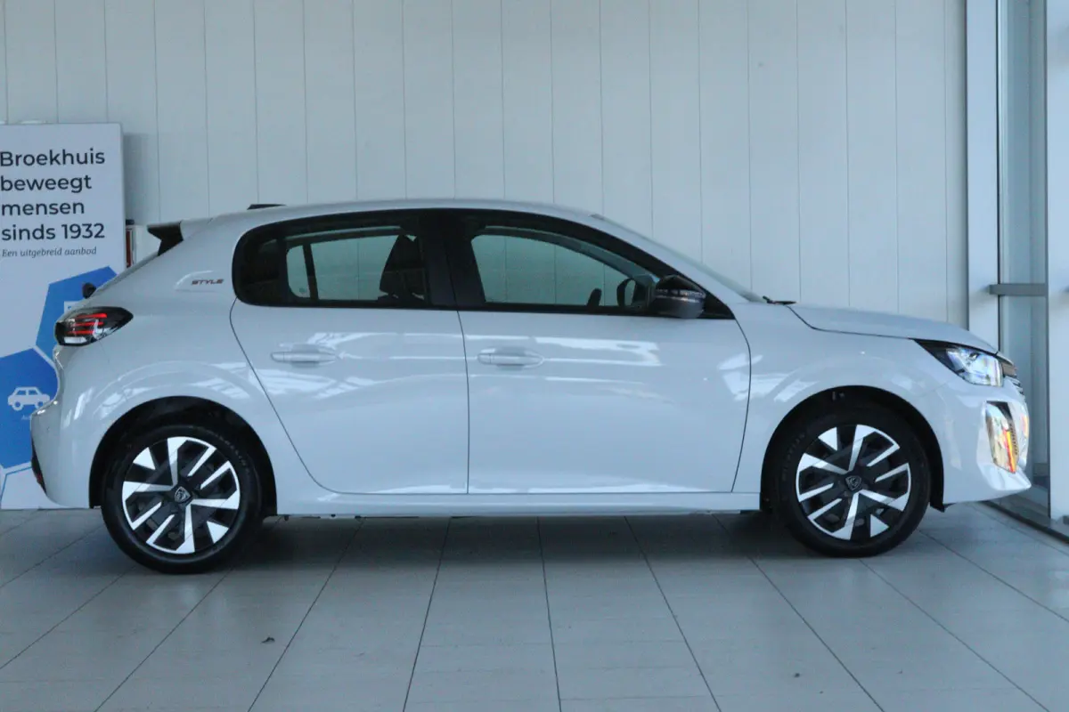 1.2 Turbo 100 Style | Cruise Control | Airco | Parkeersensoren | Carplay | LED |