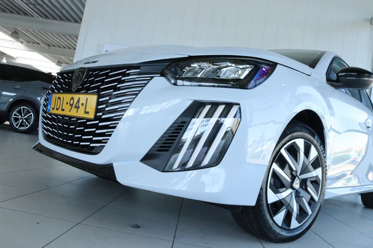 1.2 Turbo 100 Style | Cruise Control | Airco | Parkeersensoren | Carplay | LED |