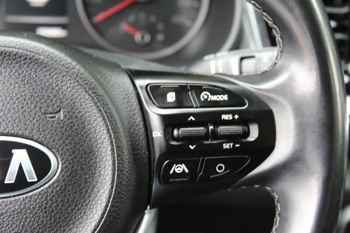 1.0 T-GDi MHEV DynamicLine 100PK | Parkeercamera | Navigatie | Apple/Android Carplay | Climate Control