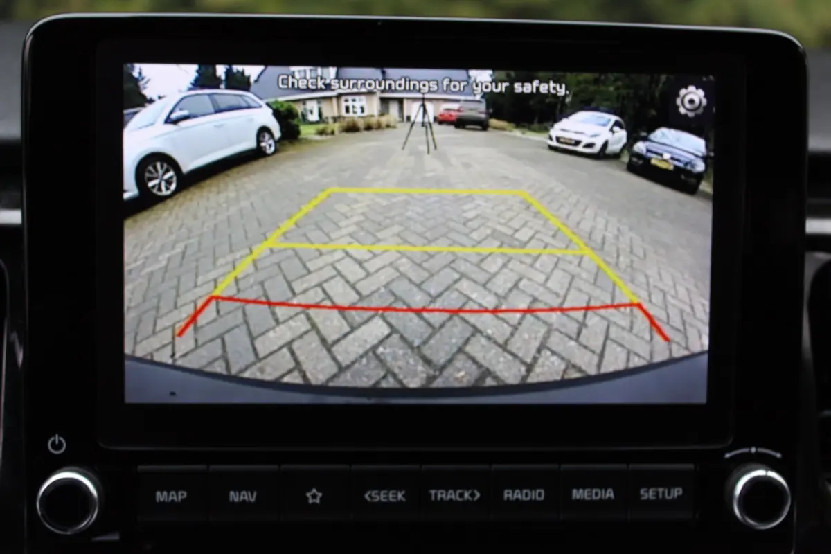 1.0 T-GDi MHEV DynamicLine 100PK | Parkeercamera | Navigatie | Apple/Android Carplay | Climate Control