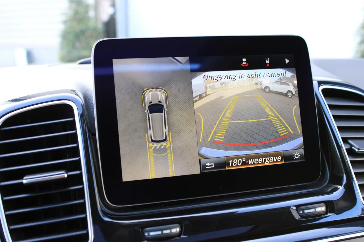 350d 4M AMG Grijs Kenteken Pano | Trekhaak | Luchtvering | HarmanKardon | Standkachel | Leder Sportstoelen | 360 Camera | LED ILS | Carplay | Nightpakket | Dealer Onderhouden | Topstaat ML 3