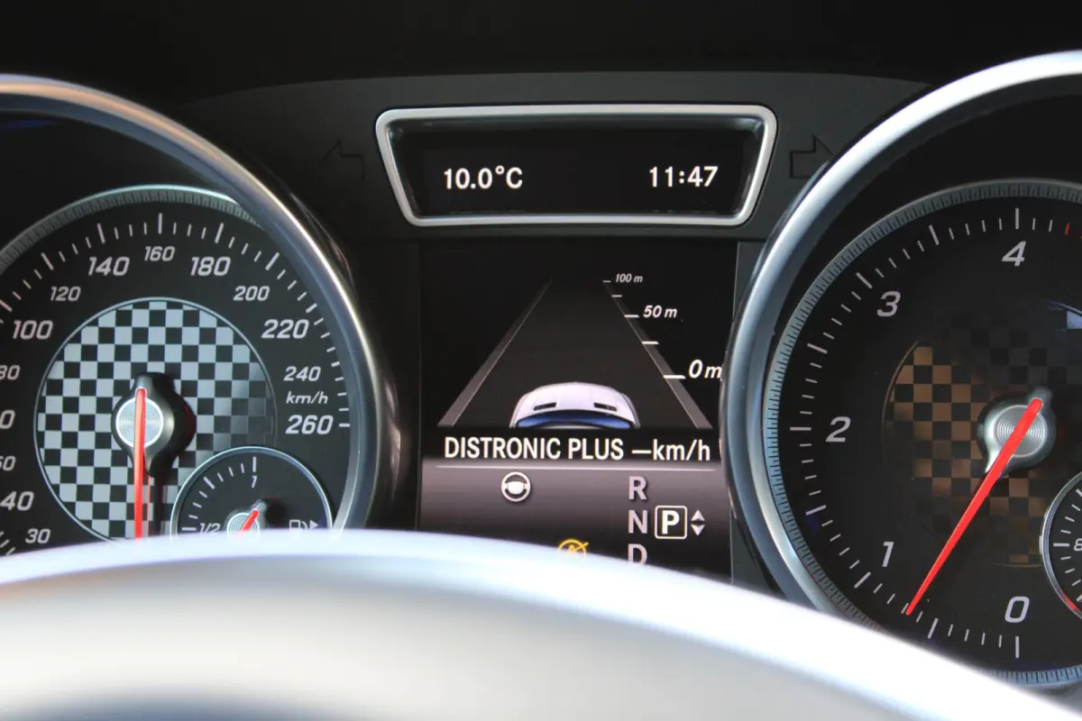 350d 4M AMG Grijs Kenteken Pano | Trekhaak | Luchtvering | HarmanKardon | Standkachel | Leder Sportstoelen | 360 Camera | LED ILS | Carplay | Nightpakket | Dealer Onderhouden | Topstaat ML 3