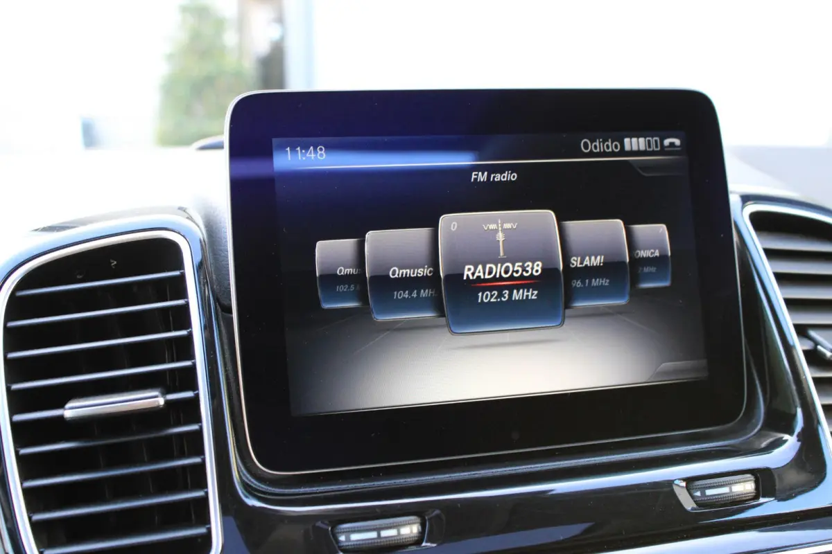 350d 4M AMG Grijs Kenteken Pano | Trekhaak | Luchtvering | HarmanKardon | Standkachel | Leder Sportstoelen | 360 Camera | LED ILS | Carplay | Nightpakket | Dealer Onderhouden | Topstaat ML 3