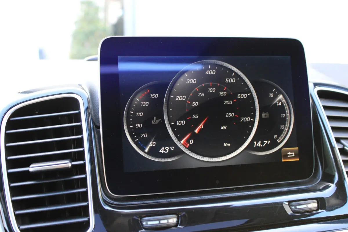 350d 4M AMG Grijs Kenteken Pano | Trekhaak | Luchtvering | HarmanKardon | Standkachel | Leder Sportstoelen | 360 Camera | LED ILS | Carplay | Nightpakket | Dealer Onderhouden | Topstaat ML 3