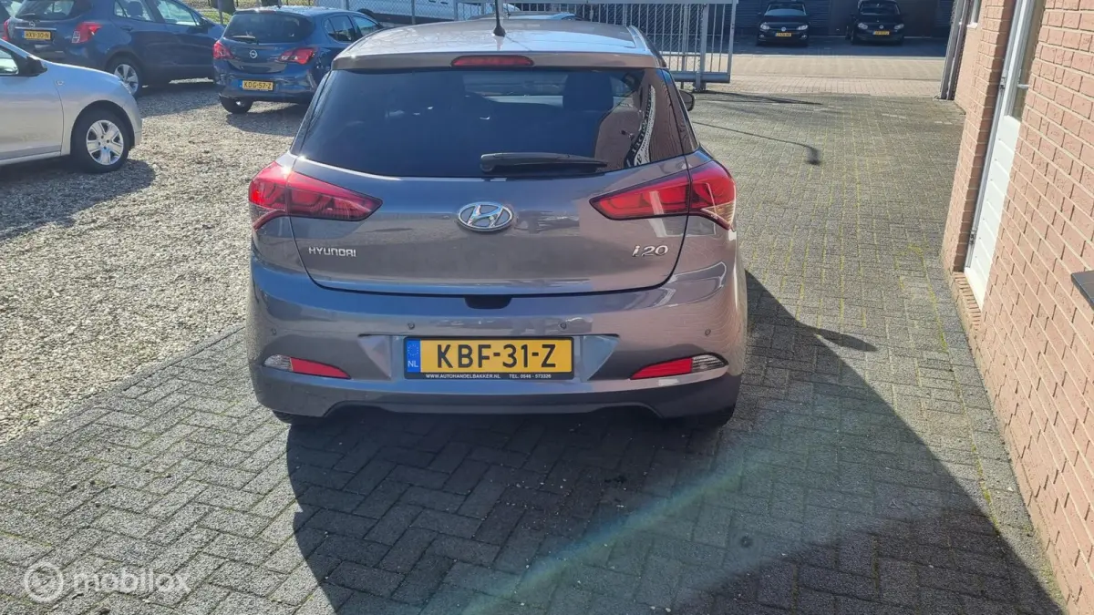 1.0 T-GDI i-Motion passion ( sportvelgen , stoelverwarming , stuur verwarming , )