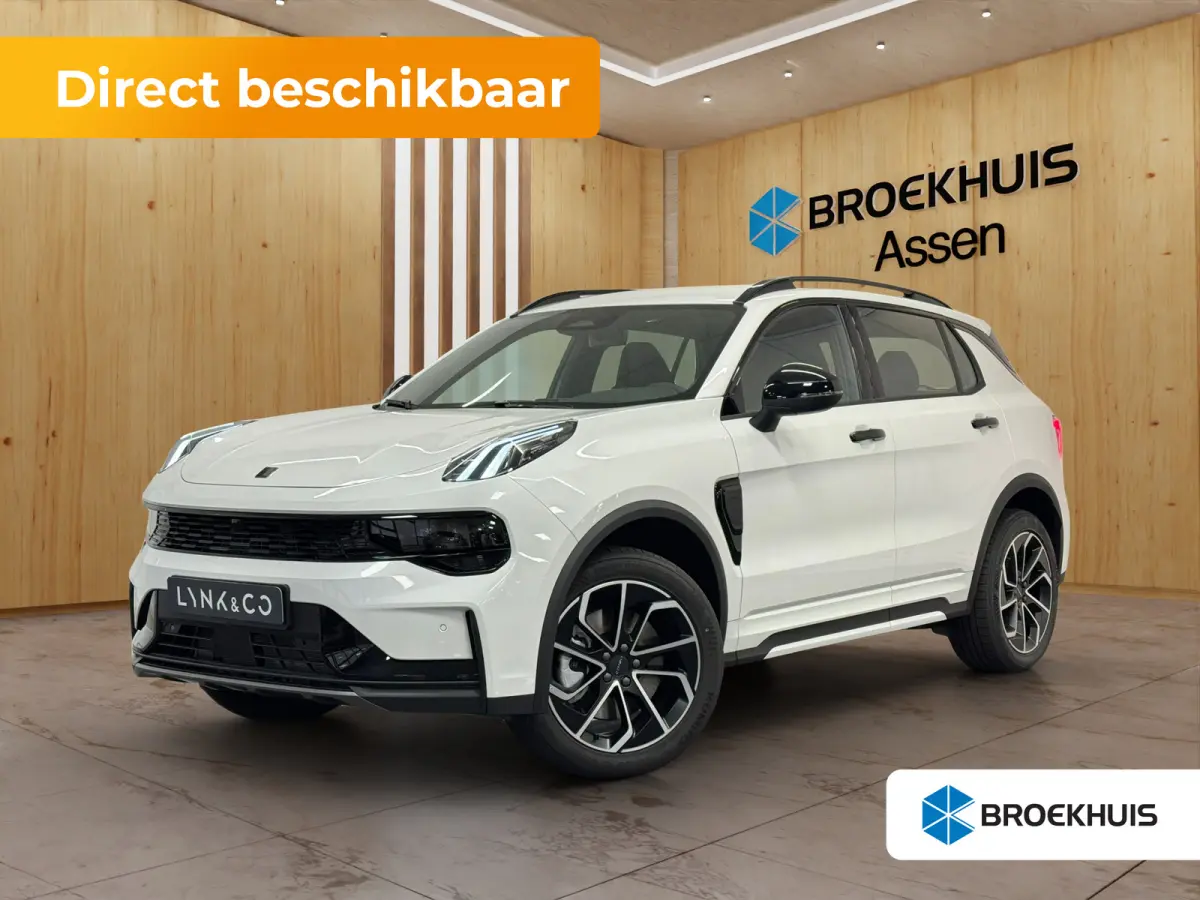 Core | Stoelverwarming | Parkeercamera | Apple Carplay/Android Auto |