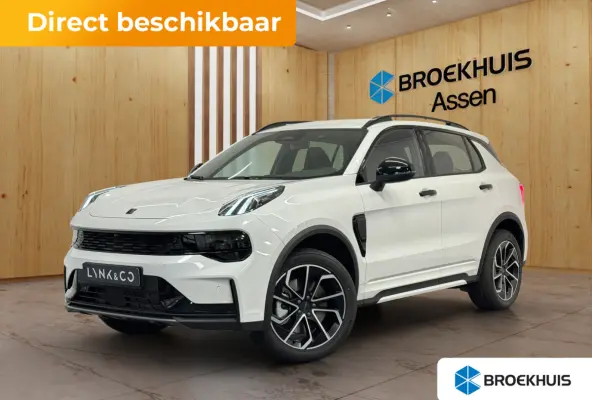 Core | Stoelverwarming | Parkeercamera | Apple Carplay/Android Auto |
