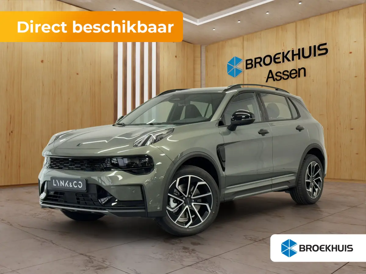 Core | Stoelverwarming |Parkeercamera | Apple Carplay/Android Auto|