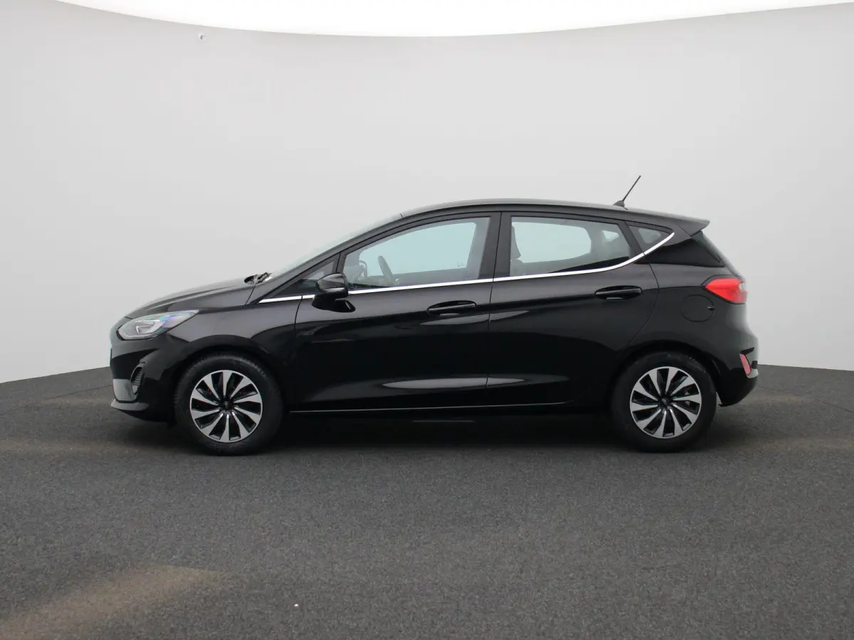 1.0 EcoBoost Hybrid Titanium | Apple Carplay/Android Auto | Cruise Control | Navigatie | Parkeersensoren | Bluetooth |