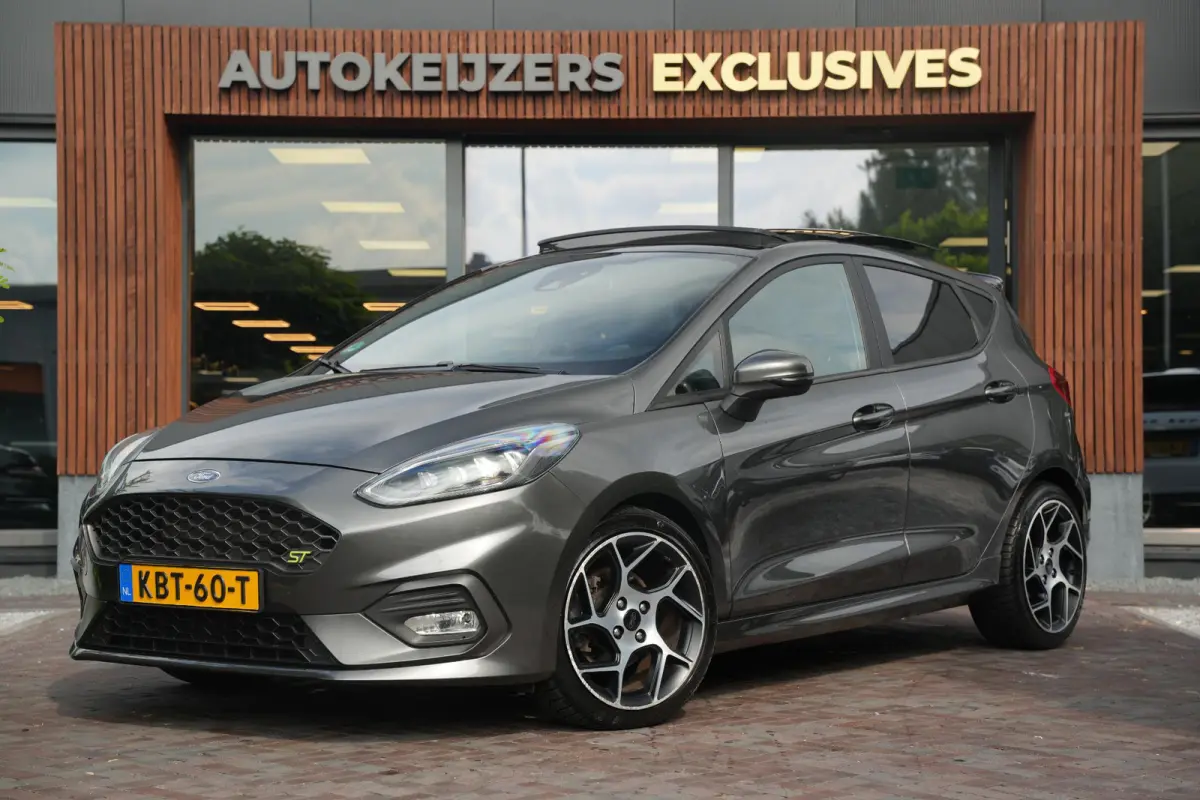 1.5 EcoBoost ST-3 Panoramadak Cruise Recaro LED Keyless