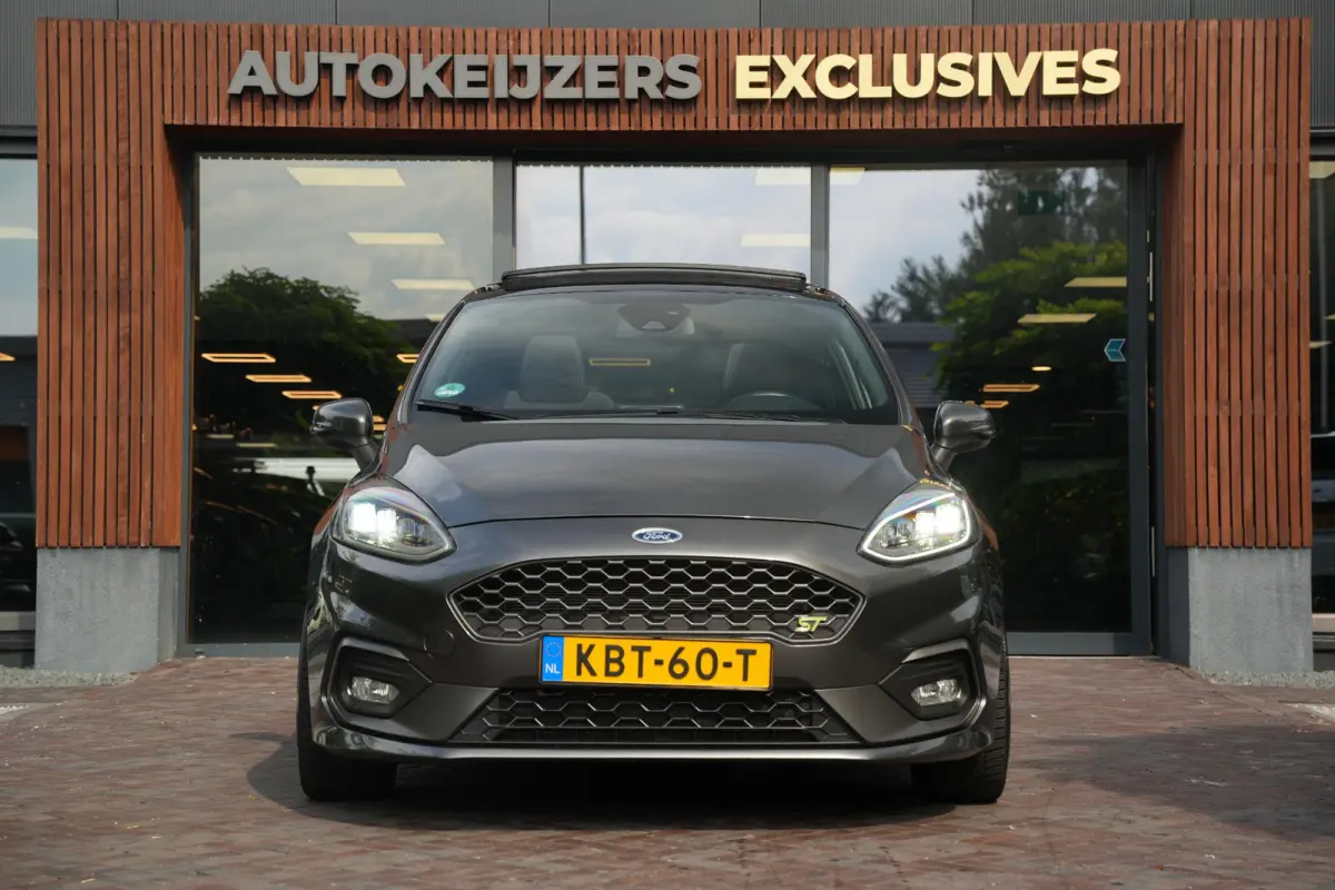 1.5 EcoBoost ST-3 Panoramadak Cruise Recaro LED Keyless
