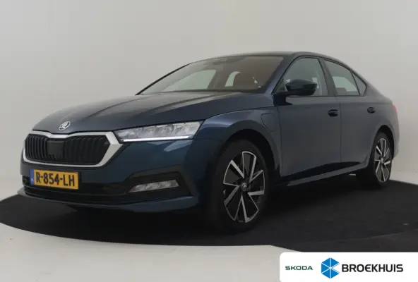 1.4 TSI iV PHEV Business Edition 204 Pk DSG/AUTO | Trekhaak  | Navigatie | SOH 87,2% | Apple carplay Android auto | Keyless | Parkeersensoren V+A | Cruise control | Stuurverwarming |18"LMV
