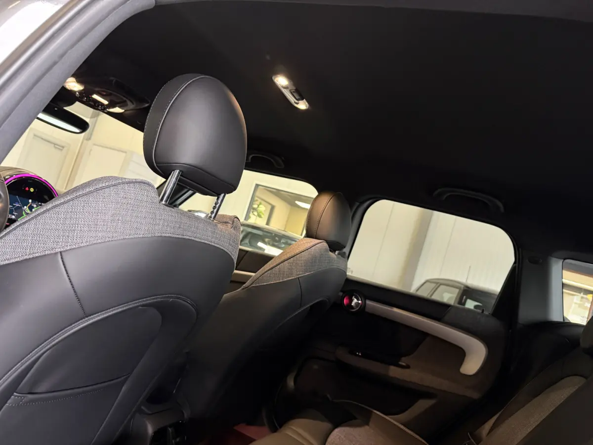 2..0 Cooper SE ALL4 Camera/Elec stoelen/Apple