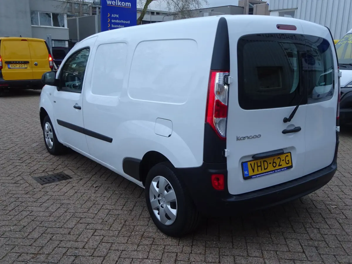 Z.E. 33 Maxi INCL KOOPACCU SOH 90% AIRCO NAVI CRUISE PDC 100 % Elektrisch