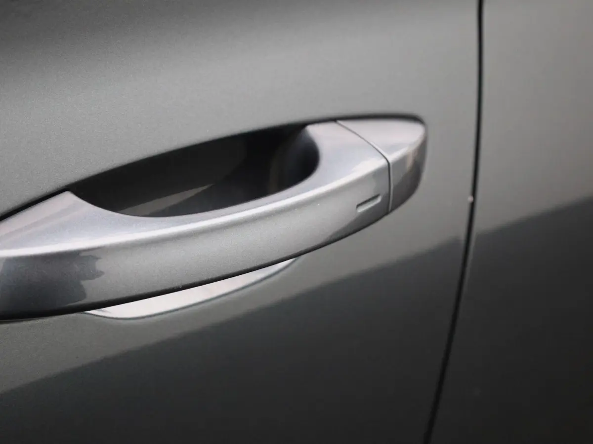 1.5 TSI Business Edition | Automaat | Navigatie | Stoel Verwarming | Stuur verwarming | DAB | Camera | Half Leder | Canton Audio | Cruise Control | Lichtmetalen Velgen |