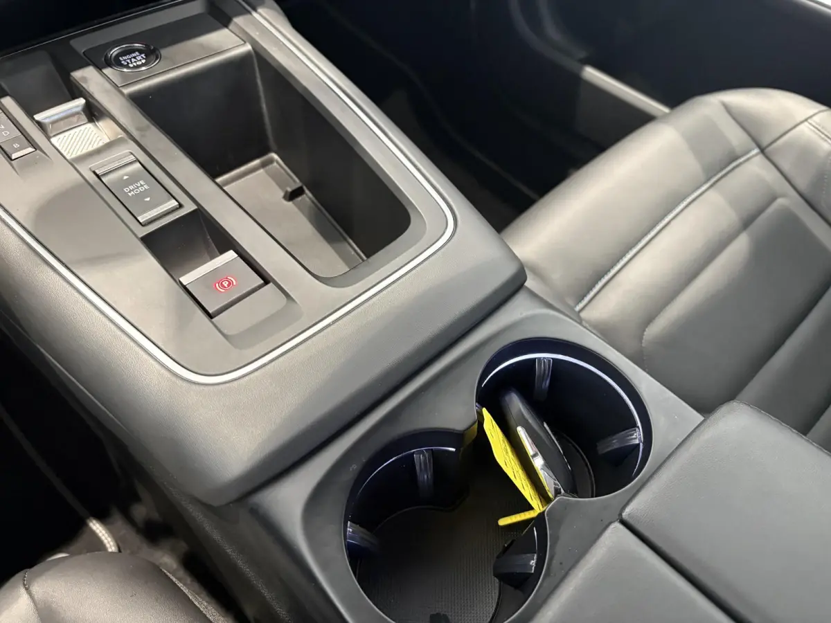 1.6 Plug-in Hybrid 225 Shine | APPLE CARPLAY & ANDROID AUTO | CAMERA | NAVI | TOT 50 KM ELEKTRISCH |