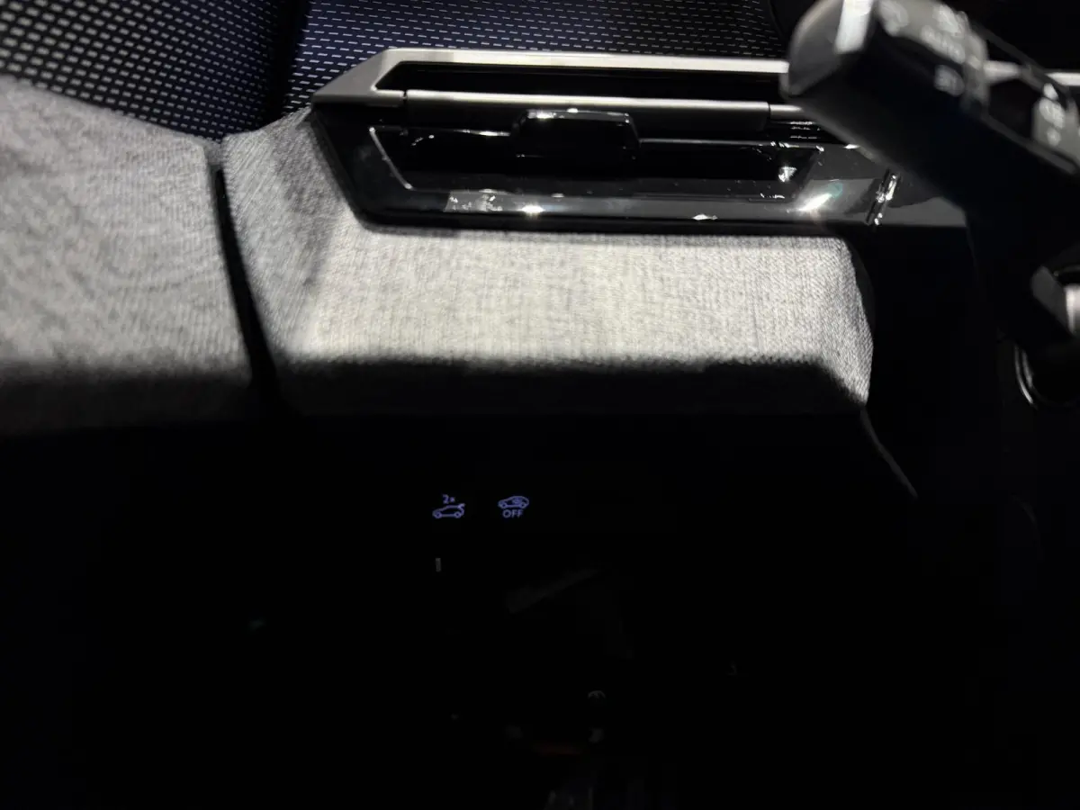 1.2 Hybrid 145 GT l NAVI | CARPLAY ANDROID AUTO | STOELVERWARMING | CAMERA l DIRECT LEVERBAAR!!!