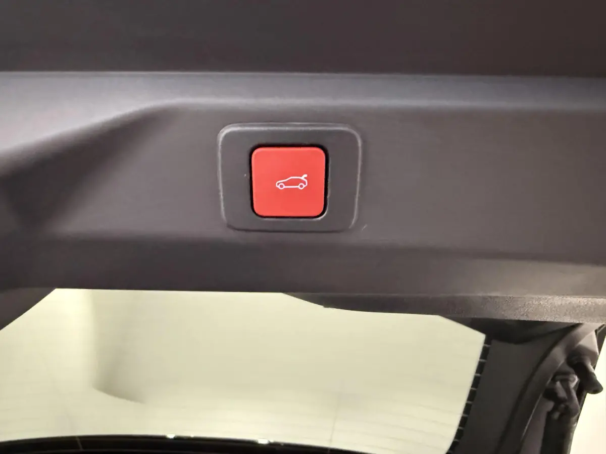 1.2 Hybrid 145 GT l NAVI | CARPLAY ANDROID AUTO | STOELVERWARMING | CAMERA l DIRECT LEVERBAAR!!!