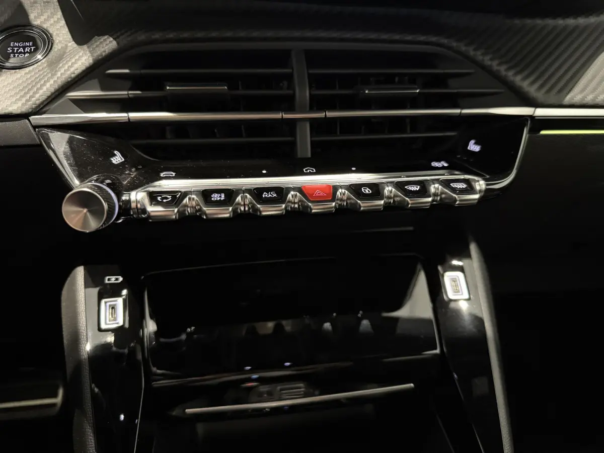GT Stoelmassage l Stoelverwarming | Massage l Apple carplay & Android auto l Bel voor actuele KM-stand