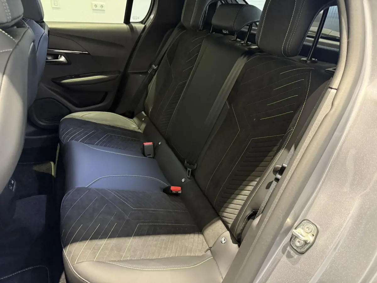 GT Stoelmassage l Stoelverwarming | Massage l Apple carplay & Android auto l Bel voor actuele KM-stand