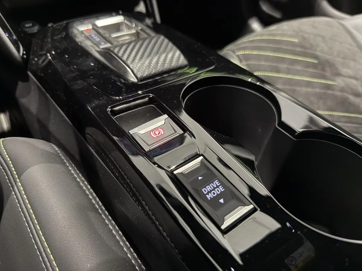 GT Stoelmassage l Stoelverwarming | Massage l Apple carplay & Android auto l Bel voor actuele KM-stand