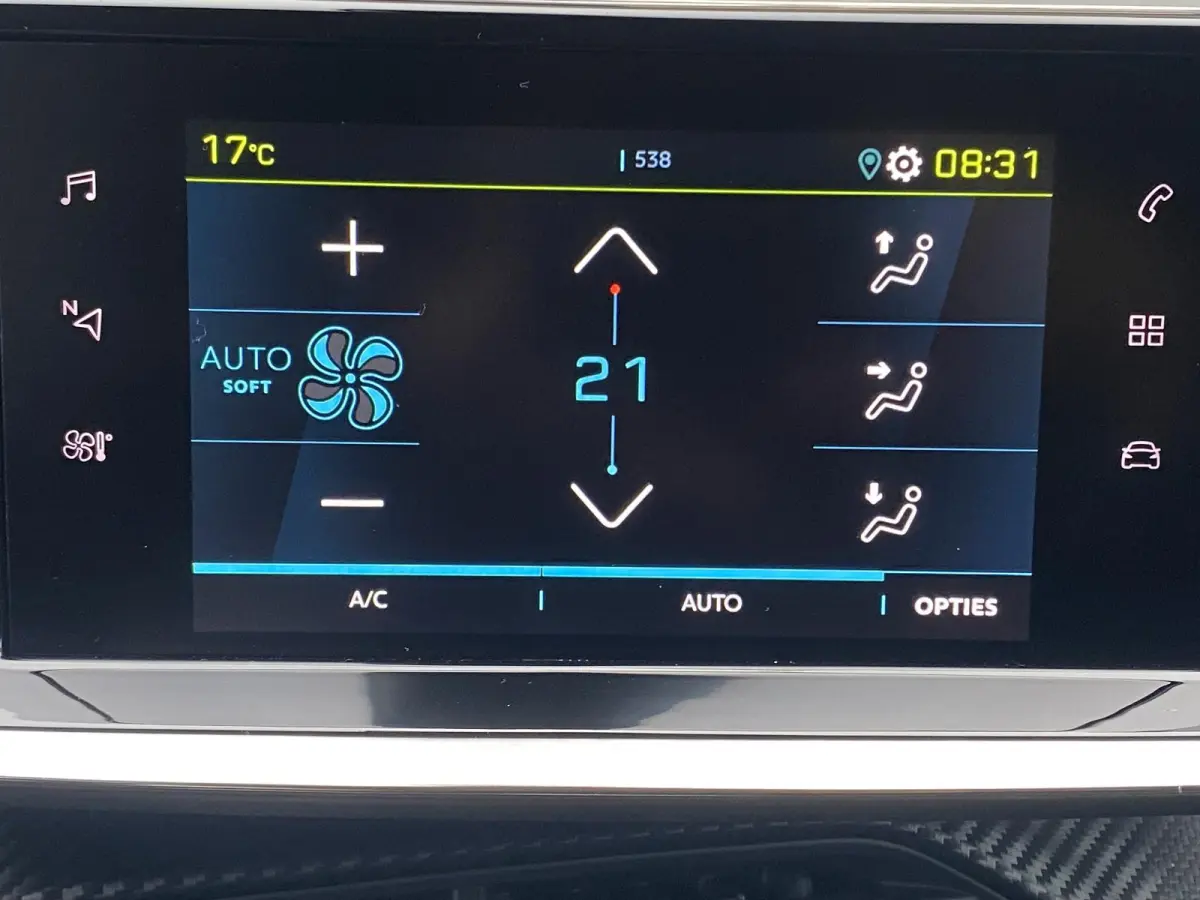 EV Active Pack 50 kWh | AUTOMAAT | CLIMATE CONTROL | CARPLAY ANDROID AUTO | SOH 99%  | PDC | LMV | 19 DKM |