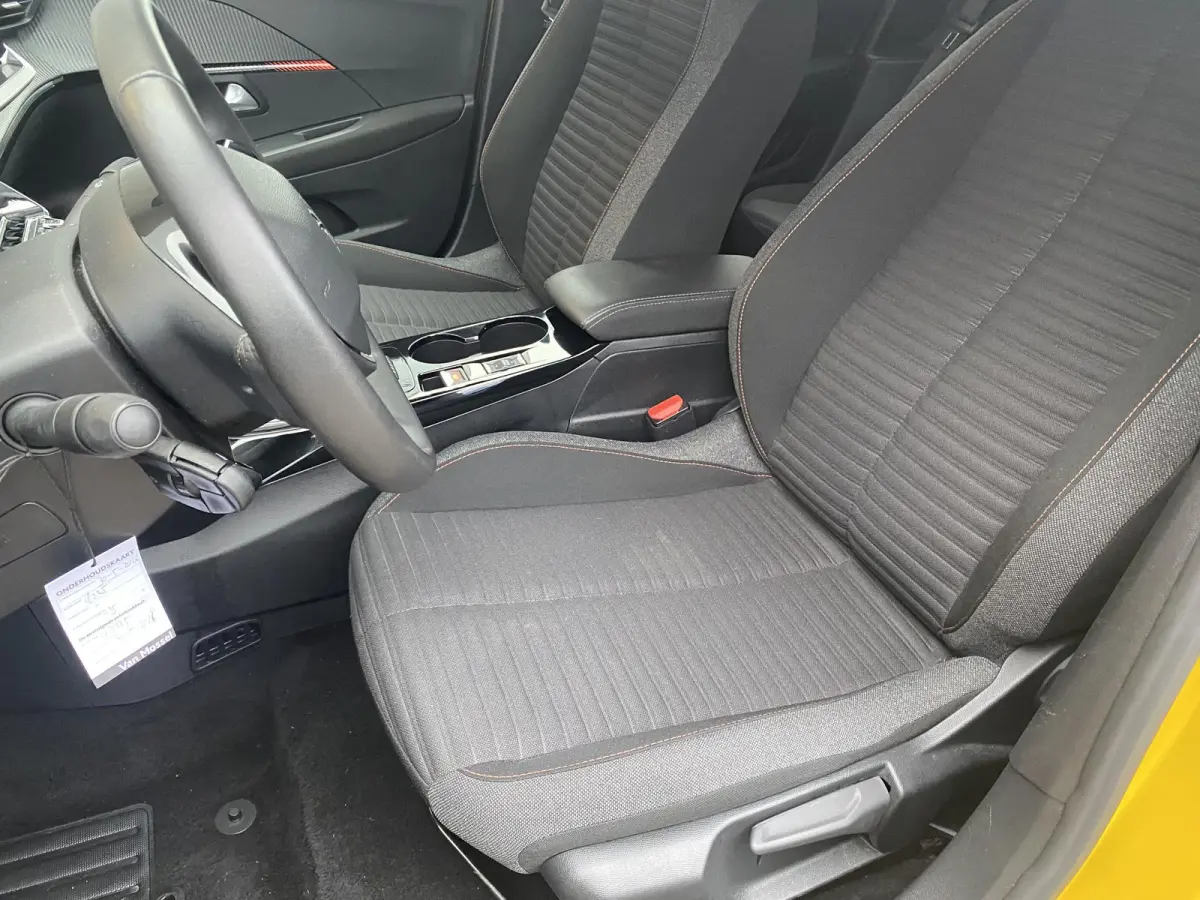 EV Active Pack 50 kWh | AUTOMAAT | CLIMATE CONTROL | CARPLAY ANDROID AUTO | SOH 99%  | PDC | LMV | 19 DKM |