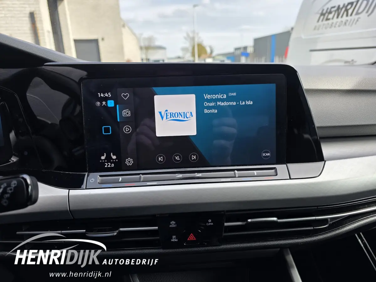 1.5 eTSI Style Automaat / Camera / Stoel & Stuur verwarming / Carplay / ACC / PDC / LMV