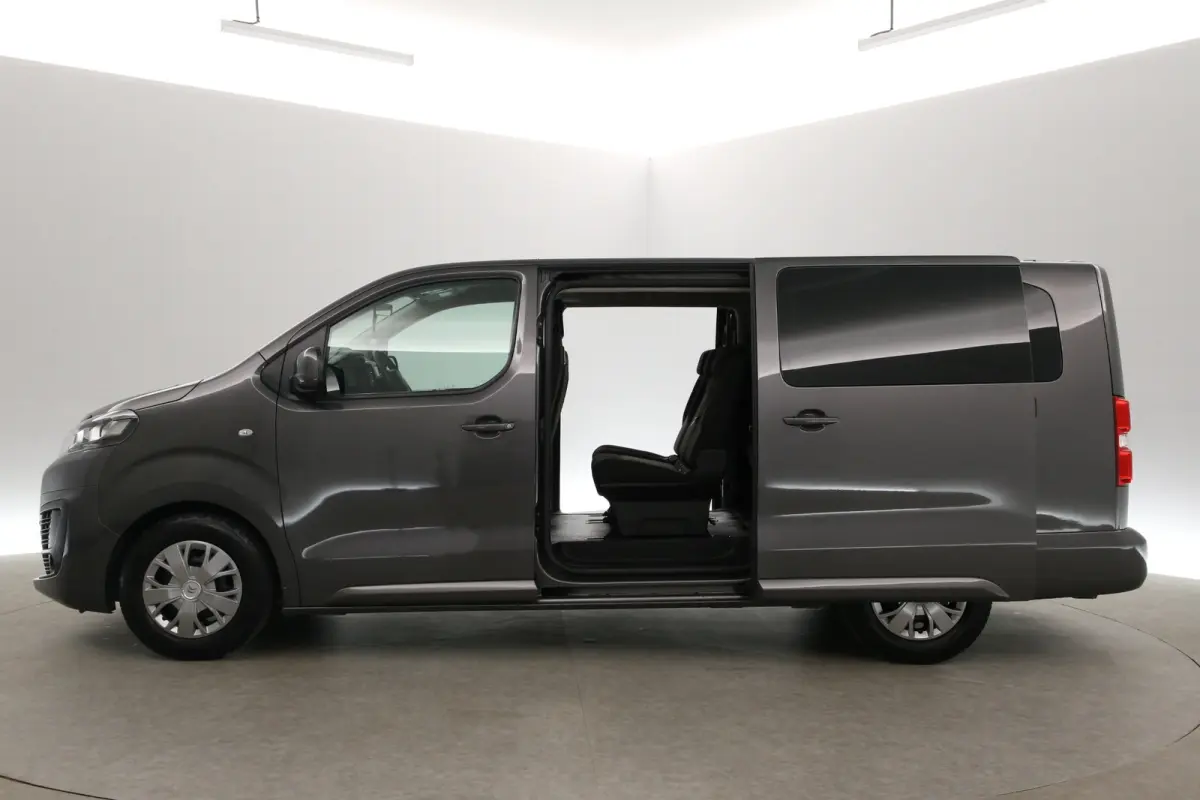 1.5 BlueHDi L3H1 | MARGE | 9 Zits | Incl. BPM | Airco | Cruise | Carplay | Trekhaak | 2xSchuifdeur | Parkeersens.