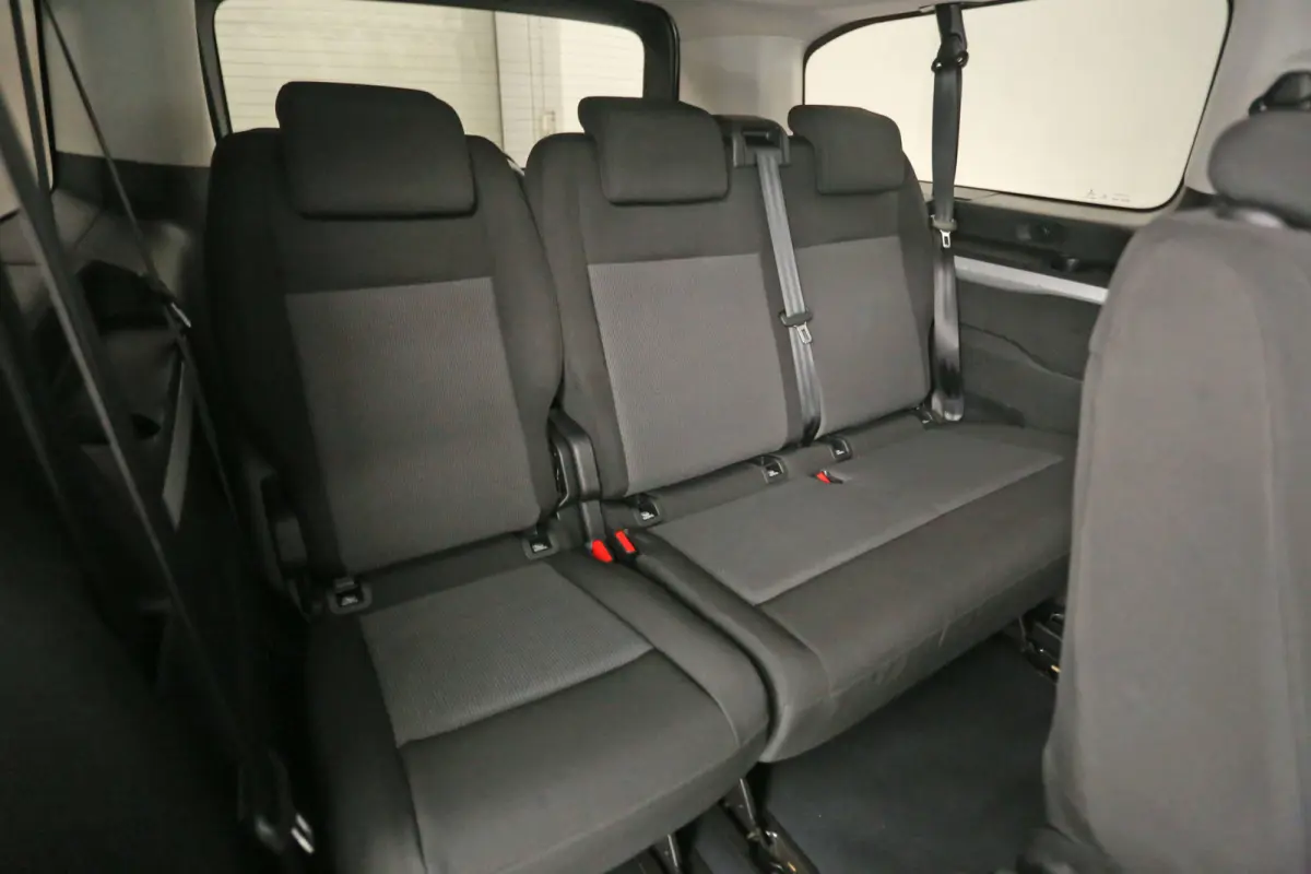 1.5 BlueHDi L3H1 | MARGE | 9 Zits | Incl. BPM | Airco | Cruise | Carplay | Trekhaak | 2xSchuifdeur | Parkeersens.
